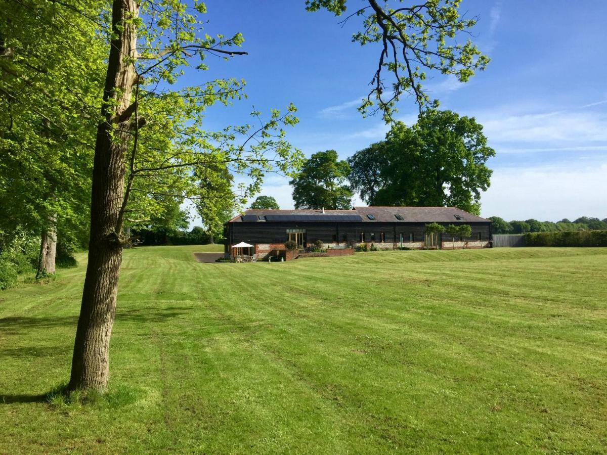 Mulberry Barn Bed & Breakfast Micheldever Exterior foto